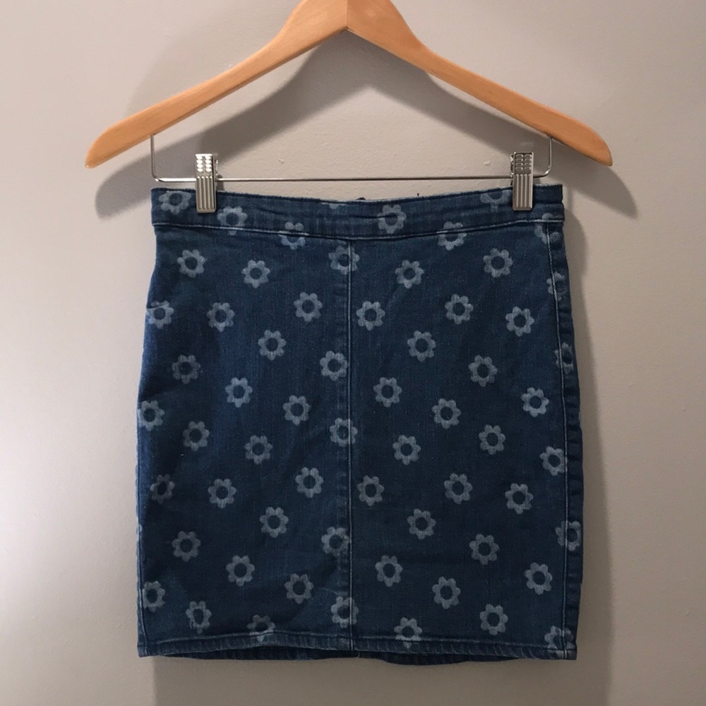 H&M FLORAL DENIM SKIRT